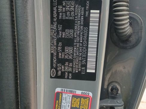 Used 2025 Hyundai Santa Cruz Limited image 3