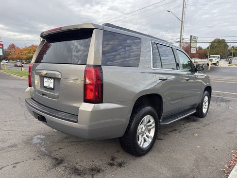 Used 2018 Chevrolet Tahoe LT image 11