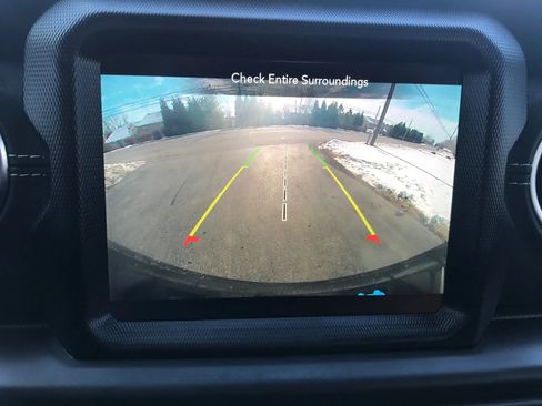 Used 2023 Jeep Wrangler Unlimited Sahara w/ Cold Weather Group image 24