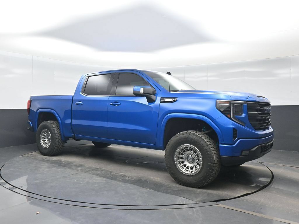 Used 2022 GMC Sierra 1500 Elevation w/ Elevation Premium Package AWD/4WD image 8