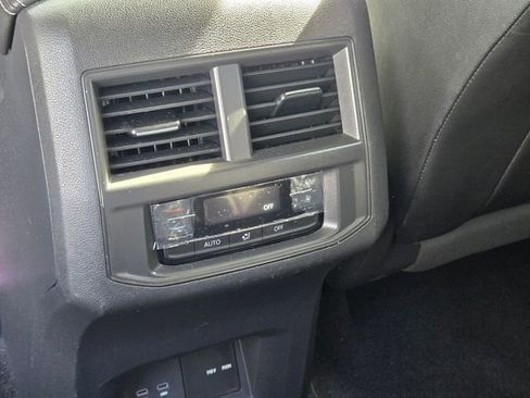 Certified 2022 Volkswagen Atlas SE w/ Panoramic Sunroof Package FWD image 15