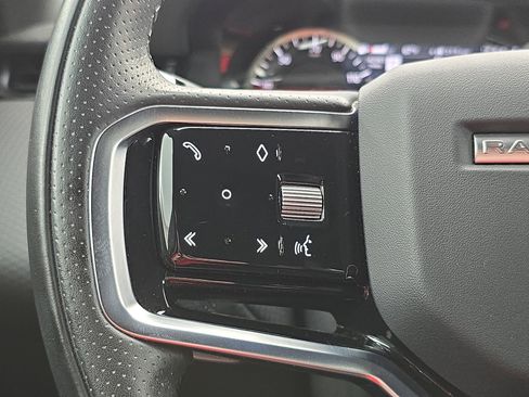 Used 2022 Land Rover Range Rover Evoque R-Dynamic S image 17