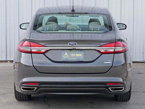 Used 2017 Ford Fusion SE w/ Fusion SE Technology Package image 44