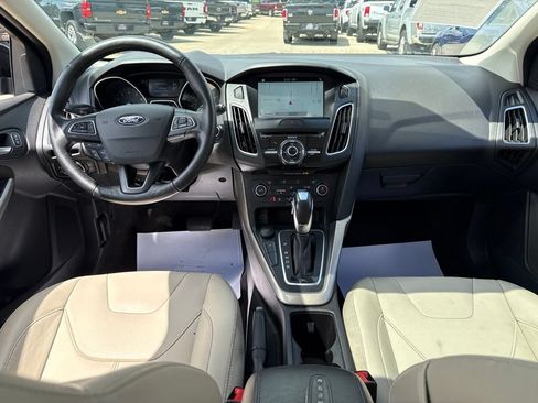 Used 2018 Ford Focus Titanium FWD image 34