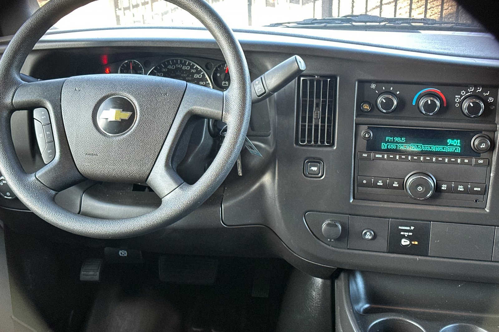 Used 2025 Chevrolet Express 2500 w/ Driver Convenience Package RWD image 15
