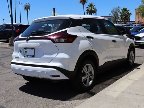 Used 2023 Nissan Kicks S FWD image 13