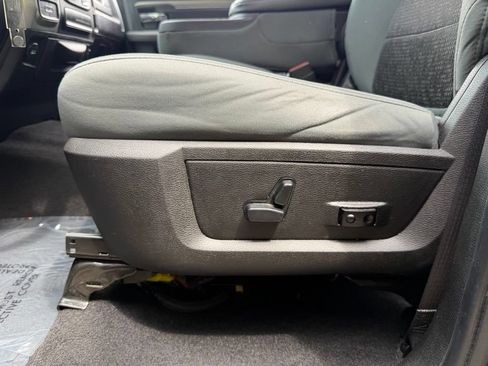 Used 2019 RAM 1500 Big Horn AWD/4WD image 26