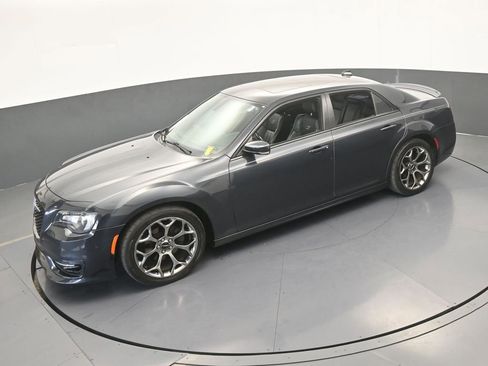 Used 2018 Chrysler 300 S w/ 300S Premium Group RWD image 48