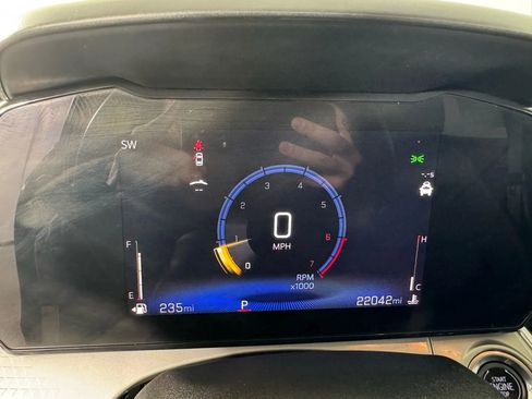 Used 2025 Chevrolet Trax LT w/ Driver Confidence Package image 14