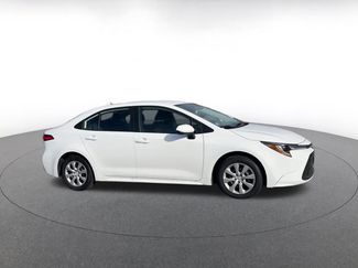 Used 2025 Toyota Corolla LE video 2