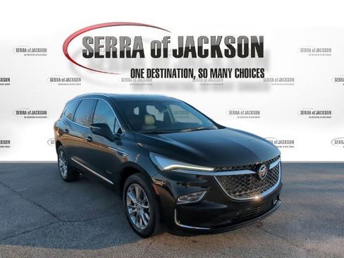 Used 2024 Buick Enclave Avenir w/ Avenir Technology Package image 2