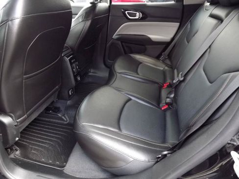 Used 2022 Jeep Compass Limited AWD/4WD image 21