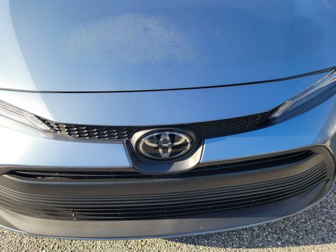 Used 2025 Toyota Corolla LE image 12