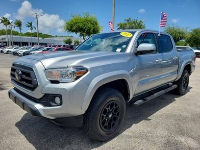 Used 2022 Toyota Tacoma SR5 w/ Technology Package