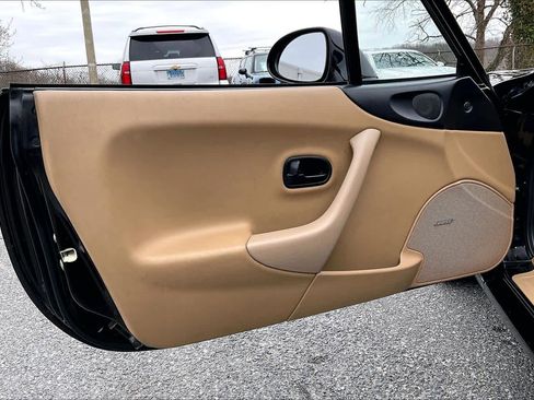 Used 1999 MAZDA MX-5 Miata Touring image 18