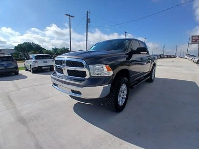 Used 2019 RAM 1500 Classic SLT w/ Luxury Group