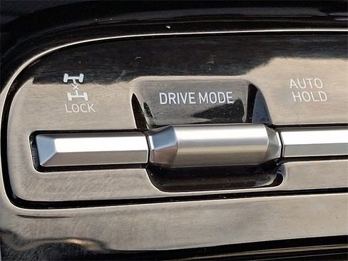 Certified 2025 Hyundai Tucson Limited image 25