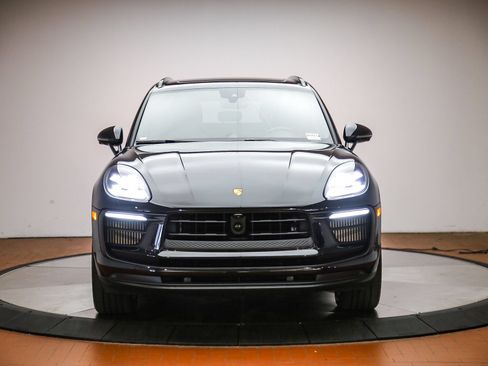 Certified 2023 Porsche Macan S AWD/4WD image 10