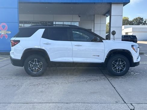 New 2026 GMC Terrain AT4 image 2