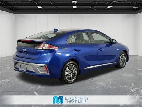 Used 2020 Hyundai Ioniq SE image 5