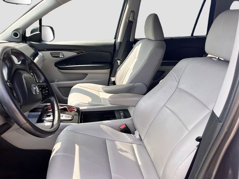 Used 2022 Honda Pilot Touring image 22
