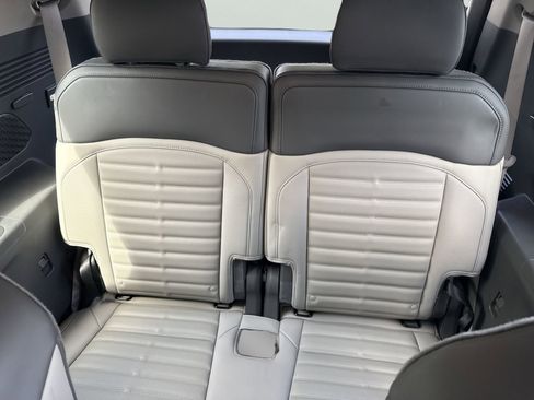 New 2026 Kia EV9 Land image 17