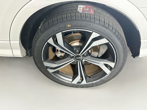 Used 2023 Audi Q3 2.0T Premium Plus w/ Premium Plus Package AWD/4WD image 11