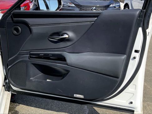 Used 2022 Lexus ES 300h w/ Premium Package image 24