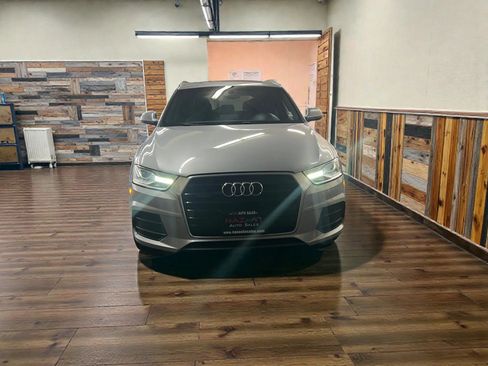 Used 2016 Audi Q3 2.0T Premium Plus w/ Technology Package AWD/4WD image 4