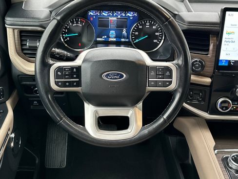 Used 2023 Ford Expedition Limited image 14
