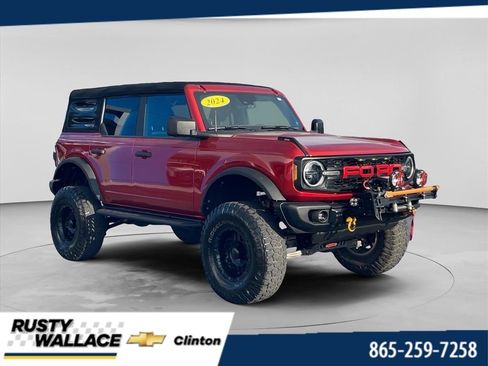 Used 2024 Ford Bronco Black Diamond AWD/4WD image 1