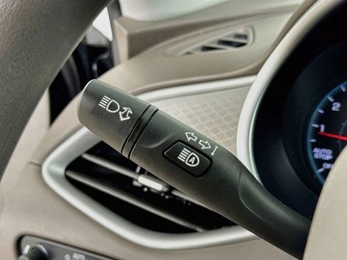 Used 2024 Chevrolet Malibu LT FWD image 13