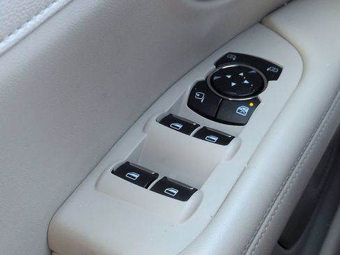 Used 2020 Lincoln MKZ Reserve w/ Luxury Package FWD image 22