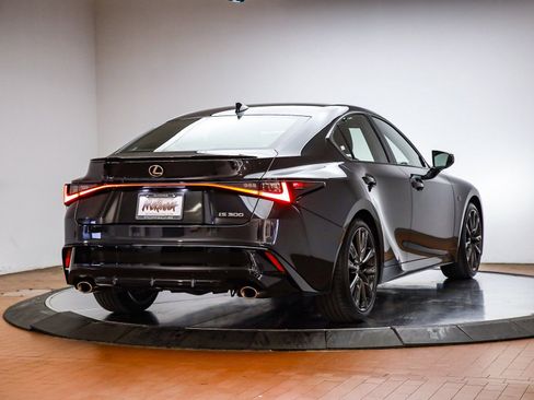 Used 2025 Lexus IS 300 F Sport image 7