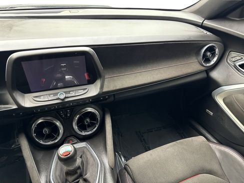 Used 2018 Chevrolet Camaro ZL1 RWD image 45