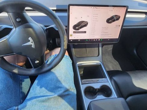 Used 2021 Tesla Model 3 Long Range AWD/4WD image 4