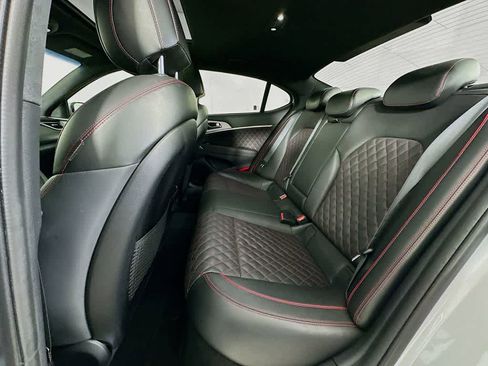 Used 2019 Genesis G70 2.0T Advanced w/ Sport Package image 14