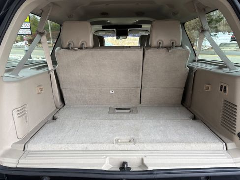 Used 2010 Ford Expedition EL XLT image 19