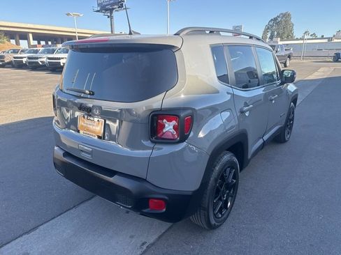 Certified 2020 Jeep Renegade Altitude image 6