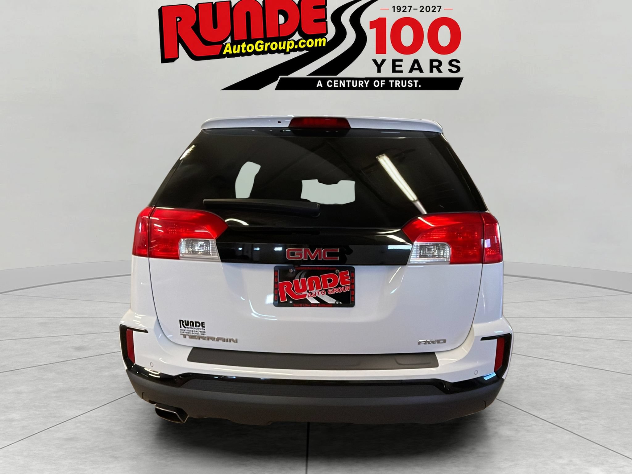 Used 2017 GMC Terrain SLT w/ Open Road Package AWD/4WD image 5