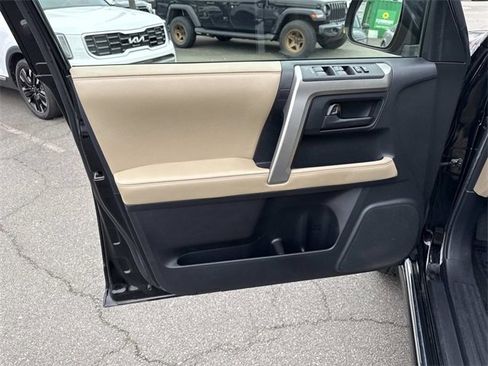 Used 2010 Toyota 4Runner Limited image 13