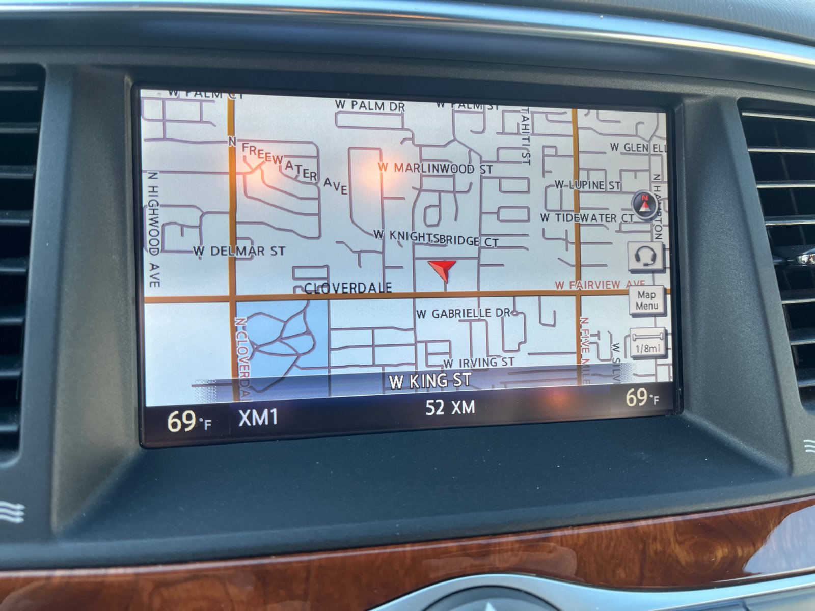 Used 2017 INFINITI QX80 4WD w/ Deluxe Technology Package image 28