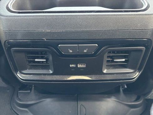 Used 2024 GMC Sierra 2500 AT4 w/ AT4 Preferred Package image 20