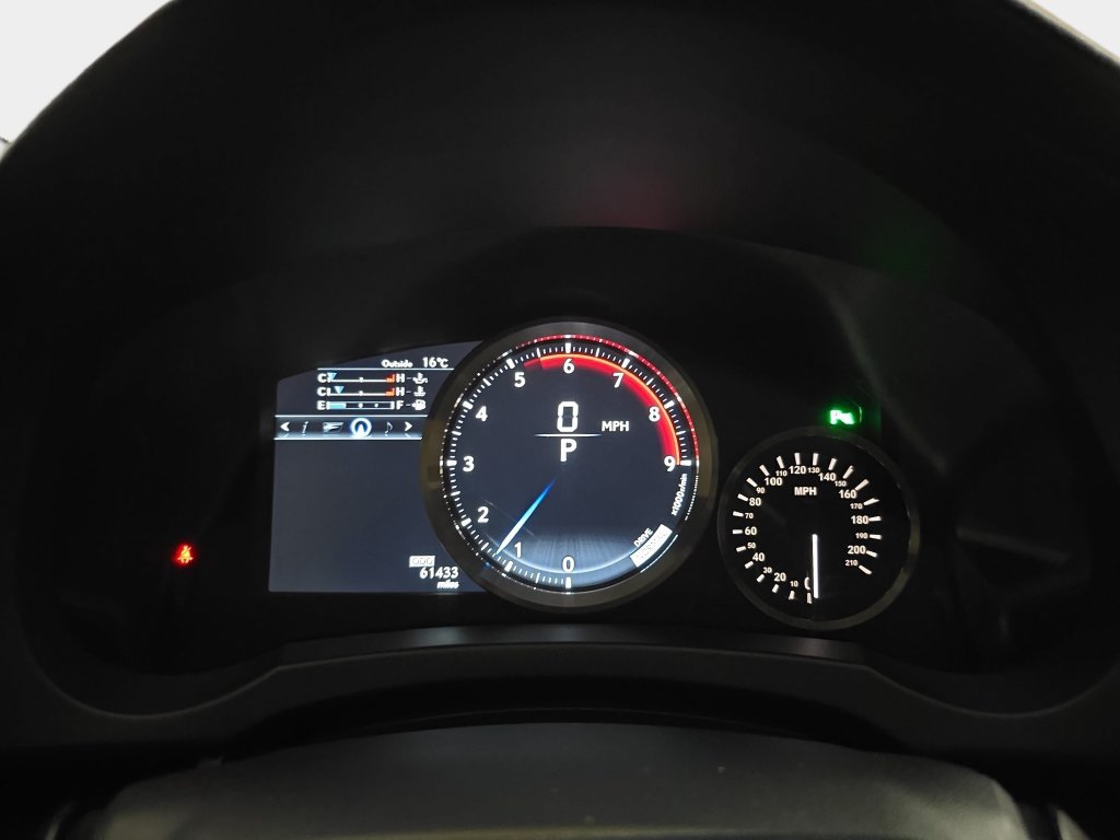 Used 2015 Lexus RC F RWD image 19