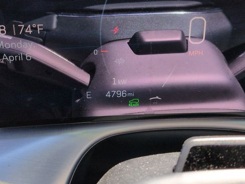 Used 2026 Cadillac Vistiq Sport w/ LPO, Floor Liner Package image 22