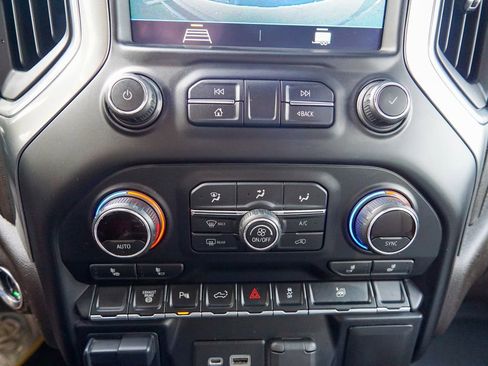 Used 2021 Chevrolet Silverado 2500 LT w/ All Star Edition AWD/4WD image 27