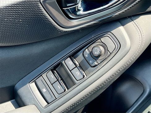 Used 2024 Subaru Forester Premium image 18