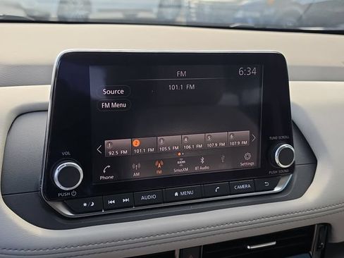 Certified 2022 Nissan Rogue SV FWD image 22