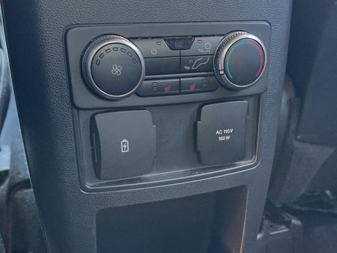 Certified 2020 Ford Explorer Platinum w/ Premium Technology Package image 12