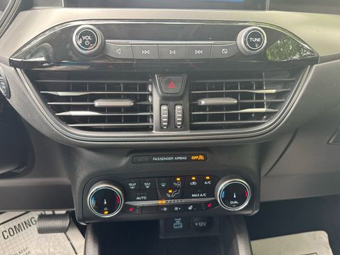 Used 2023 Ford Escape Active image 33